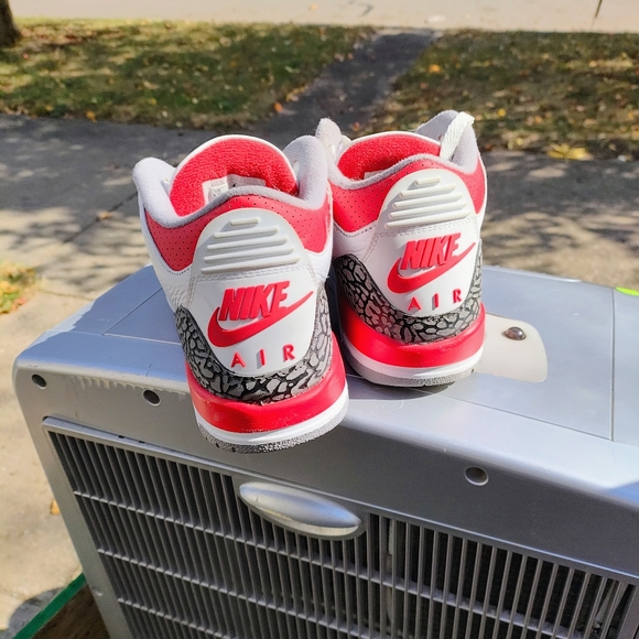 Retro Fire Red Jordans - Picture 3 of 4